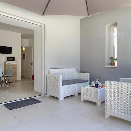 Beach View Controvento - *